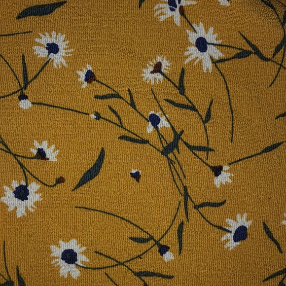 Floral wrap dress w/ cutout back - Picture 5 of 6